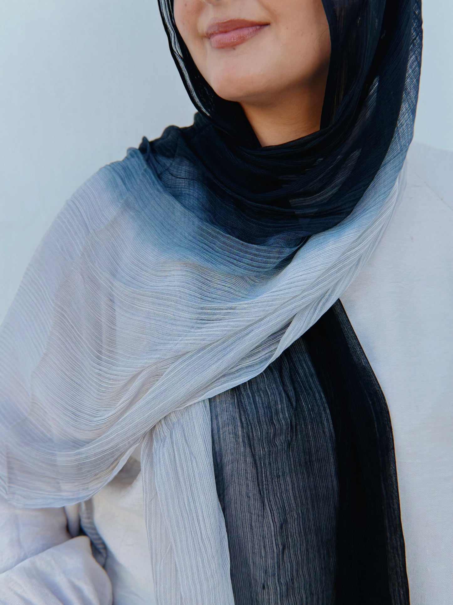 Lightweight Linen- Black n White Ombré